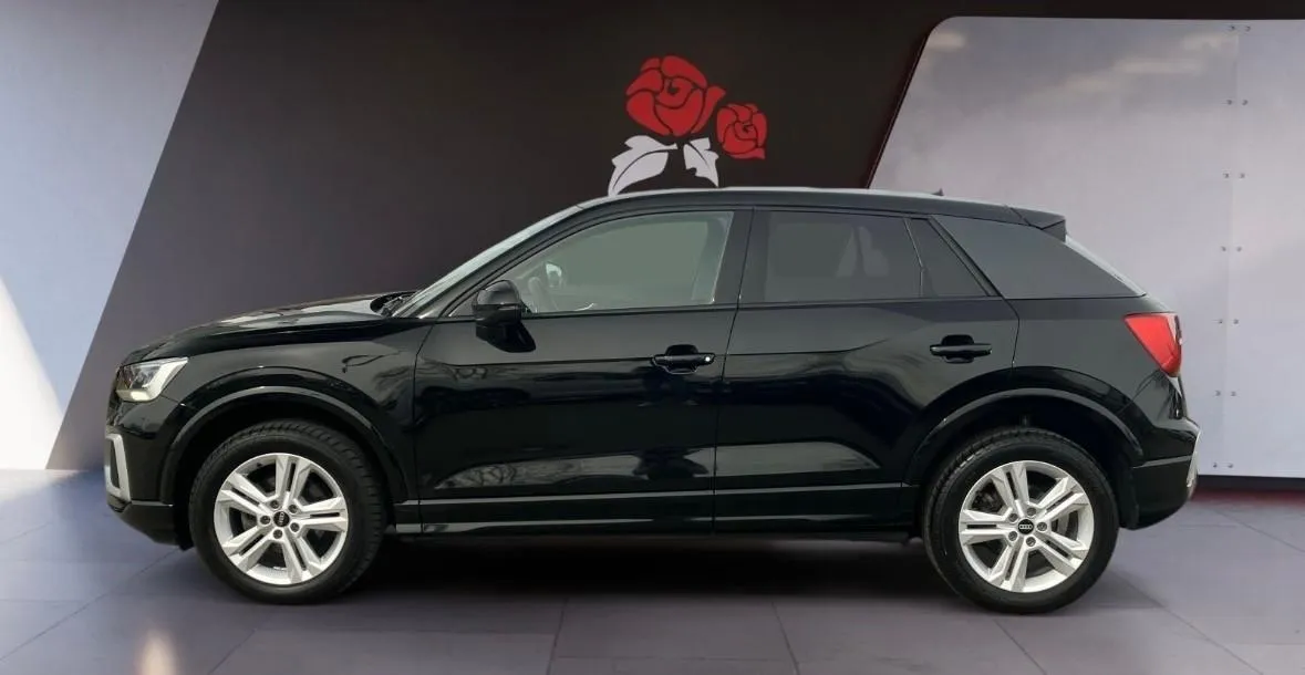 AUDI Q2 30 TDI Admired Image 4