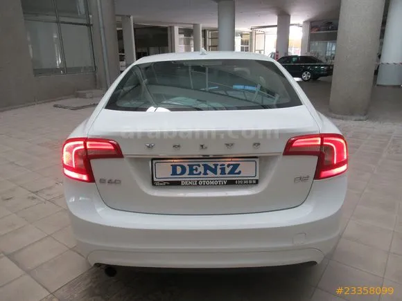 Volvo S60 1.6 D Advance Image 4